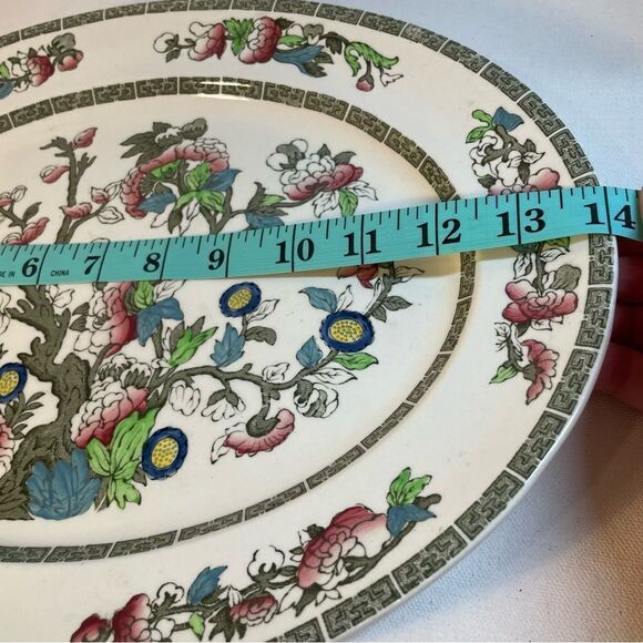 Indian Tree (Green Key, Cream-Off White)
by JOHNSON BROTHERS
Length: 14 1/8 in - Picture 6 of 11